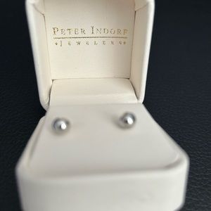 White Gold Ball Earrings by Peter Indorf